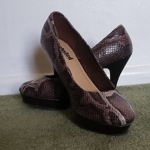 Brown/beige Snakeskin Heels